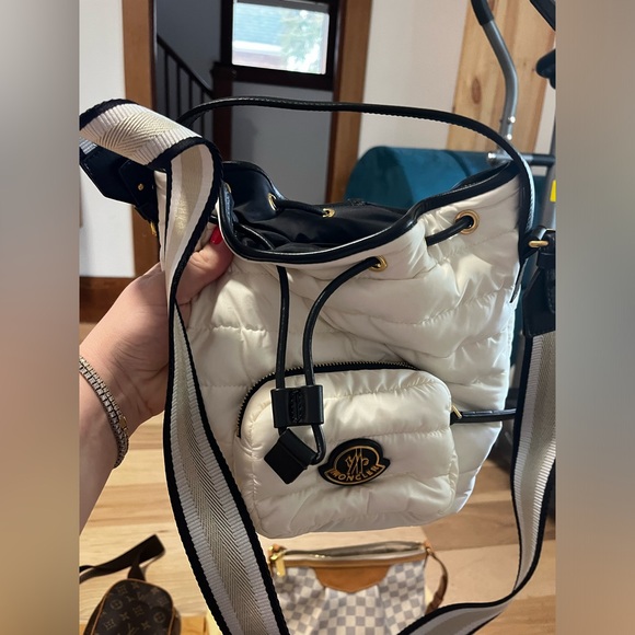 Brand new Monclear - Picture 1 of 3